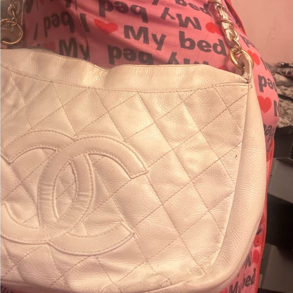 Chanel handbag - Picture 7 of 8